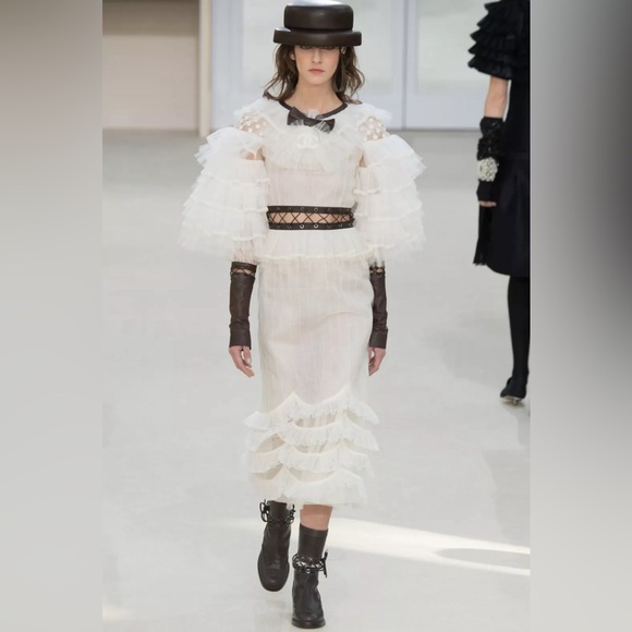 CHANEL Shoes - Chanel Boots Leather Size 37